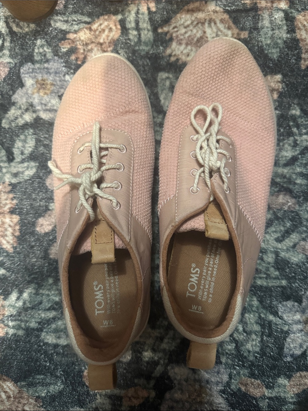 Toms Cabrillo sneakers size 8M